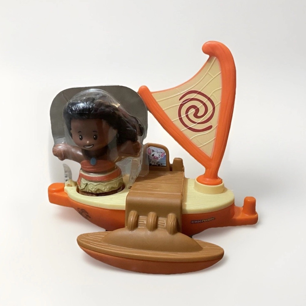 Fisher Price Little People Moana & Canoe Disney Princess Parade Float NWT